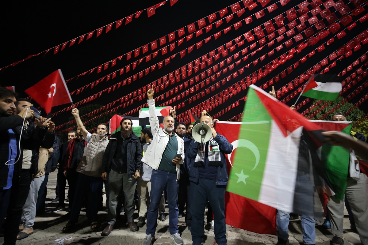 Yurt genelinde İsrail'in hastane saldırısı protesto edildi