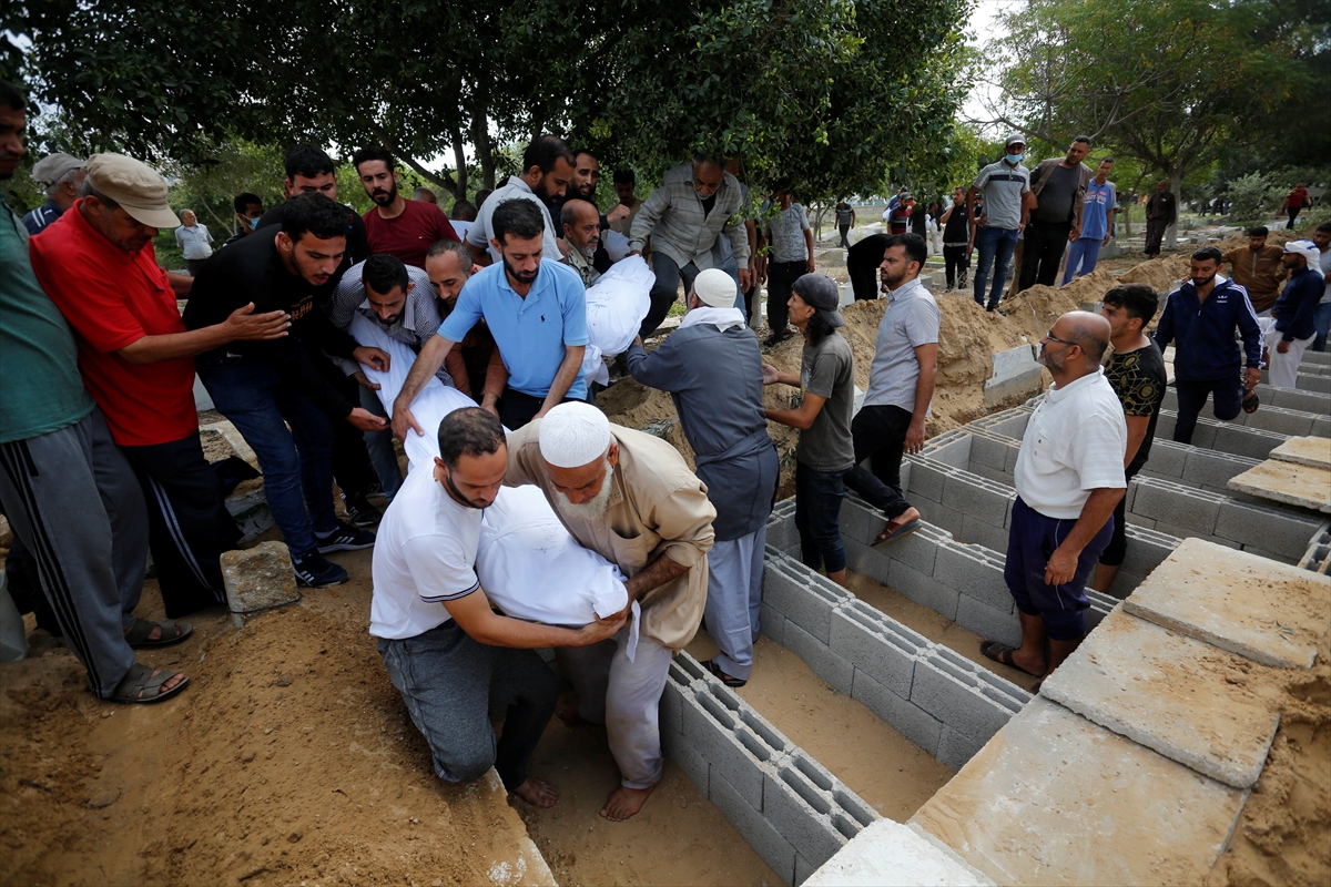 Gazze saldırılarında 12'nci gün: Acının kareleri