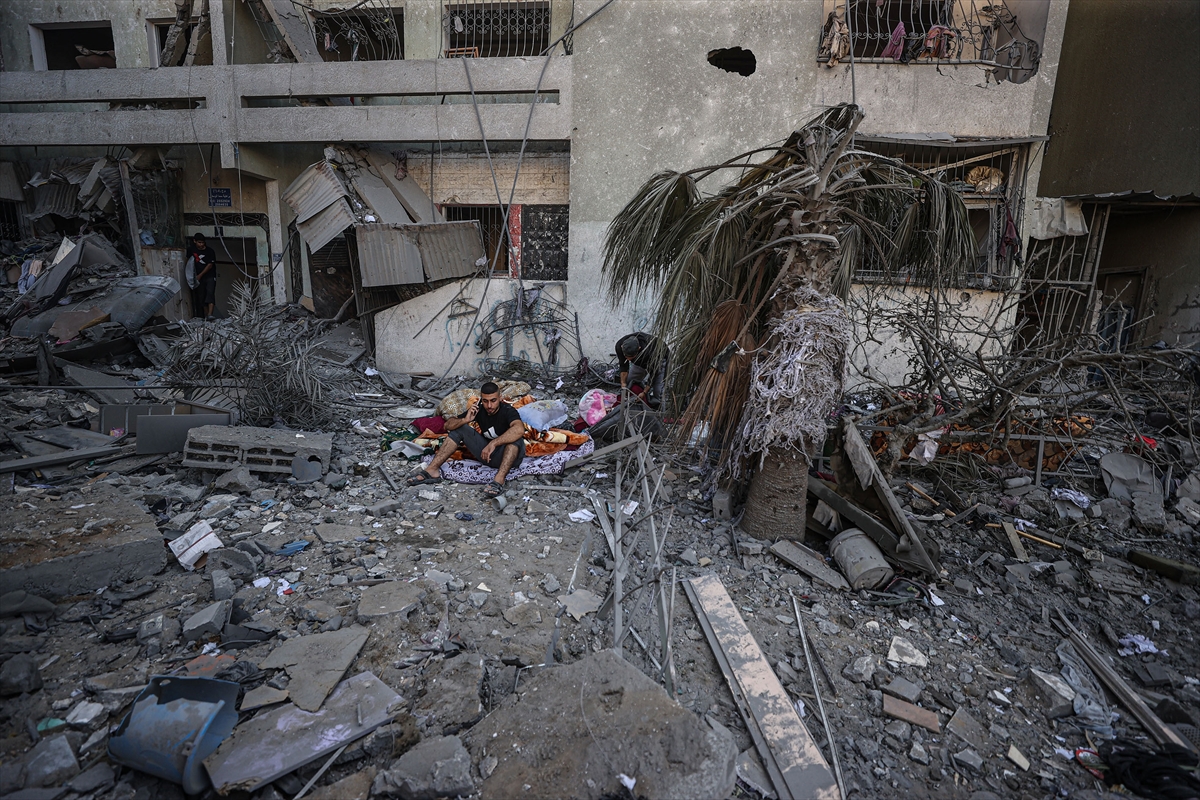 Gazze'de yıkımın kareleri: Binaların yüzde 30'u yıkıldı