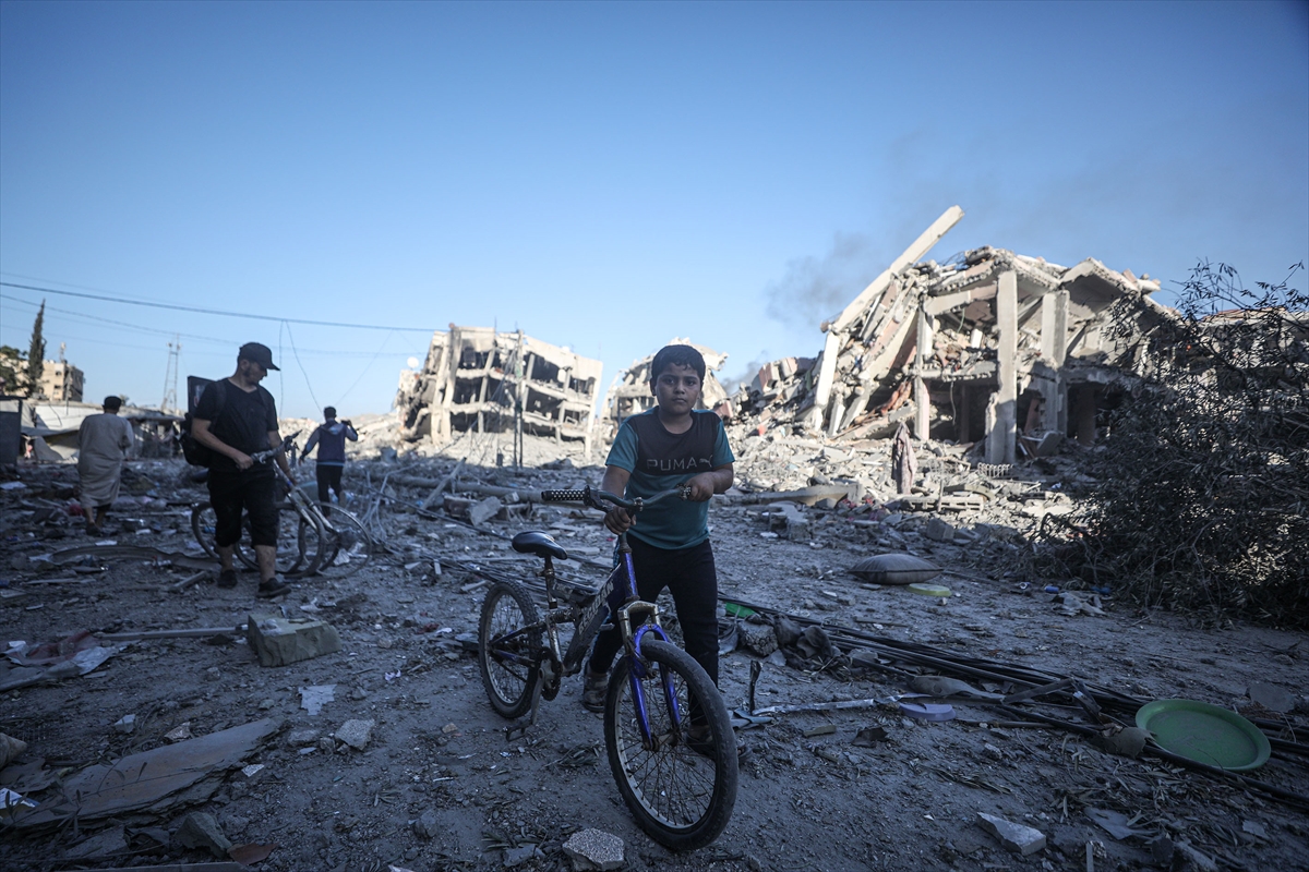 Gazze'de yıkımın kareleri: Binaların yüzde 30'u yıkıldı