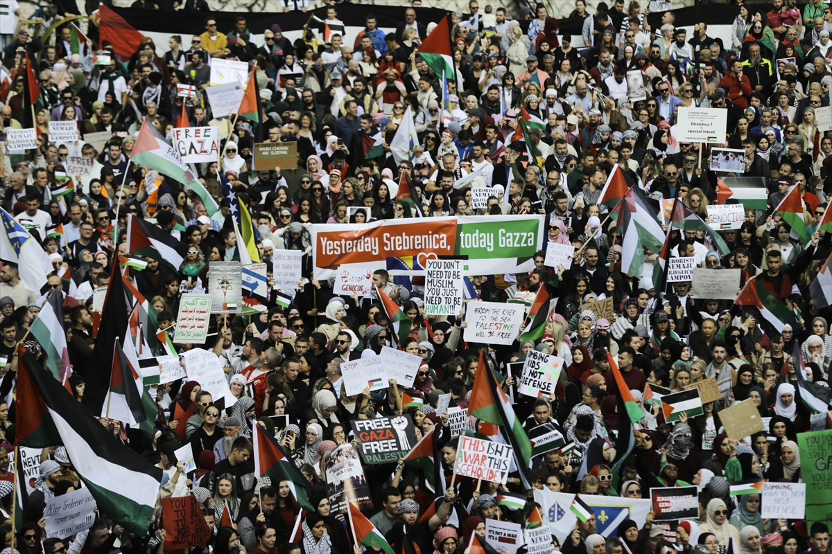 Dünyanın dört bir yanından Filistin'e destek gösterisi