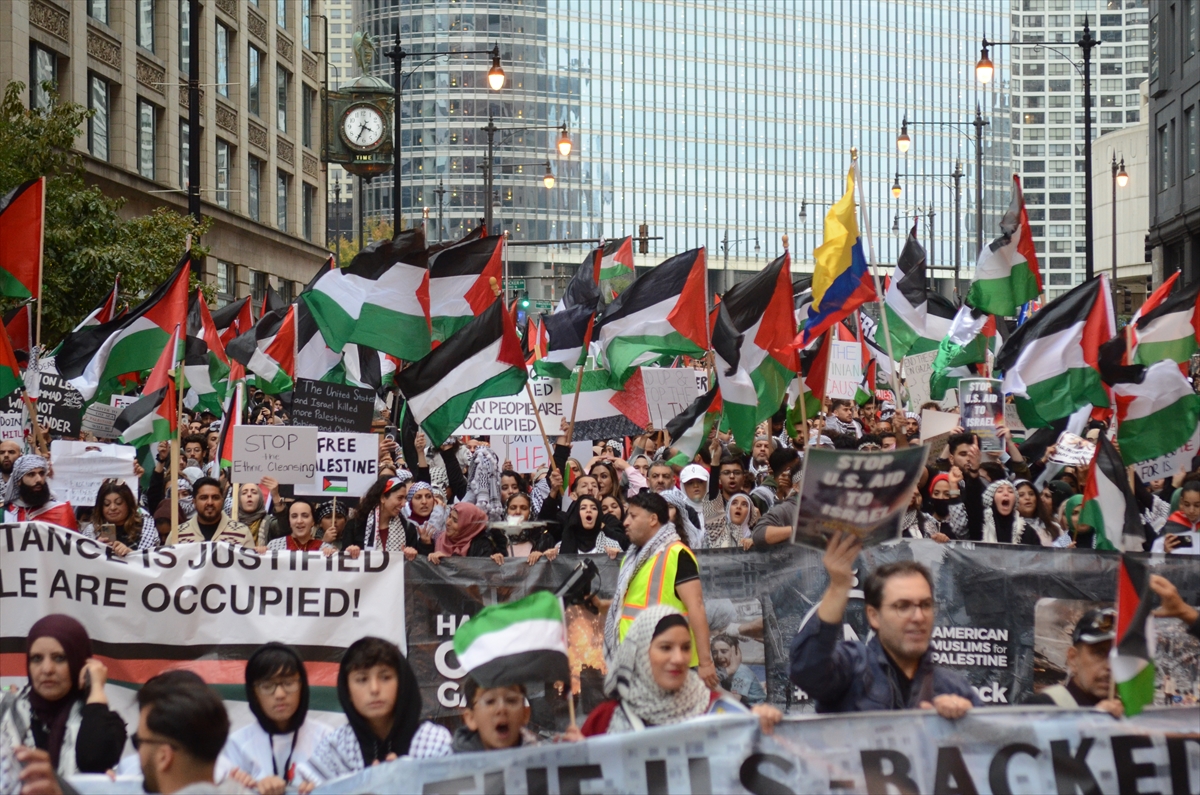 Dünyanın dört bir yanından Filistin'e destek gösterisi