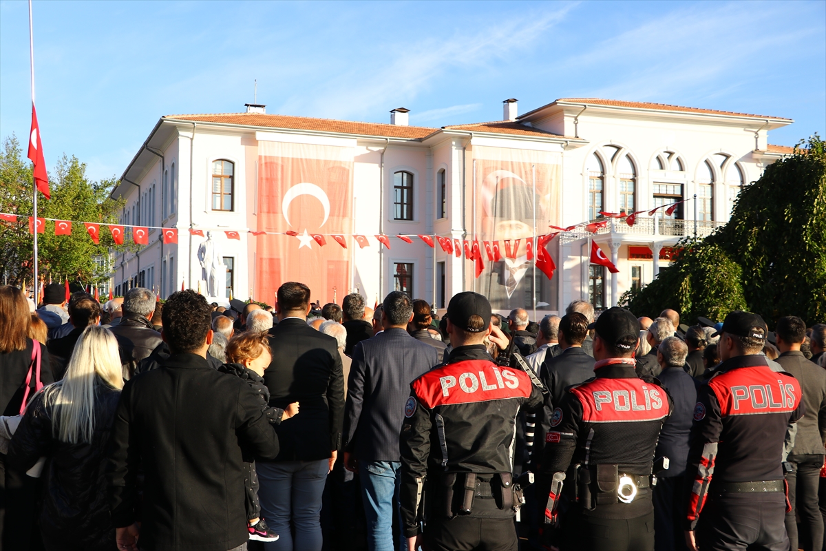 Yurttan saat 9'u 5 geçe manzaraları...