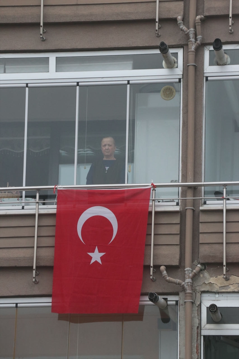 Yurttan saat 9'u 5 geçe manzaraları...