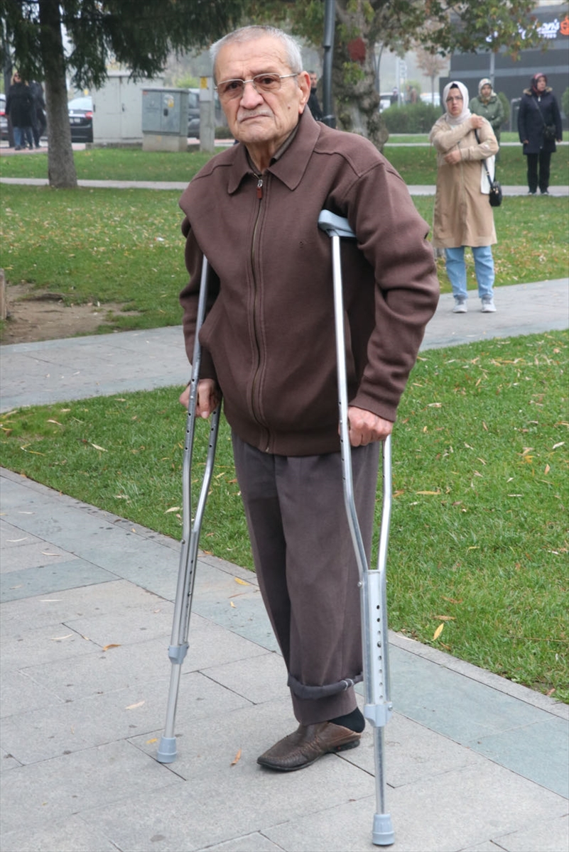 Yurttan saat 9'u 5 geçe manzaraları...