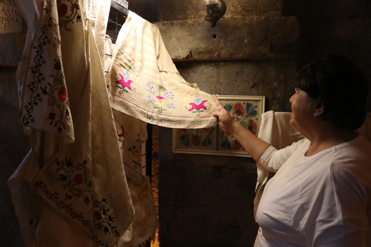 Kayseri'de 200 yıla kadar uzanan çeyizlerden sergi açıldı