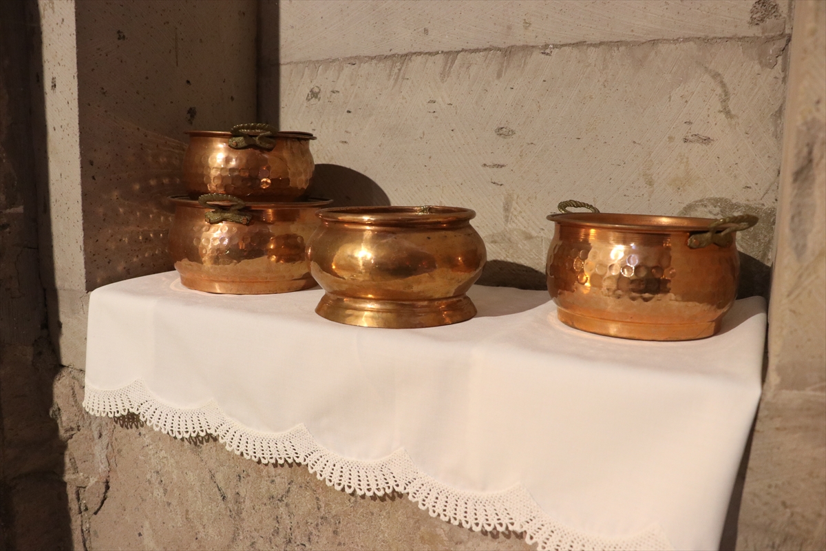 Kayseri'de 200 yıla kadar uzanan çeyizlerden sergi açıldı