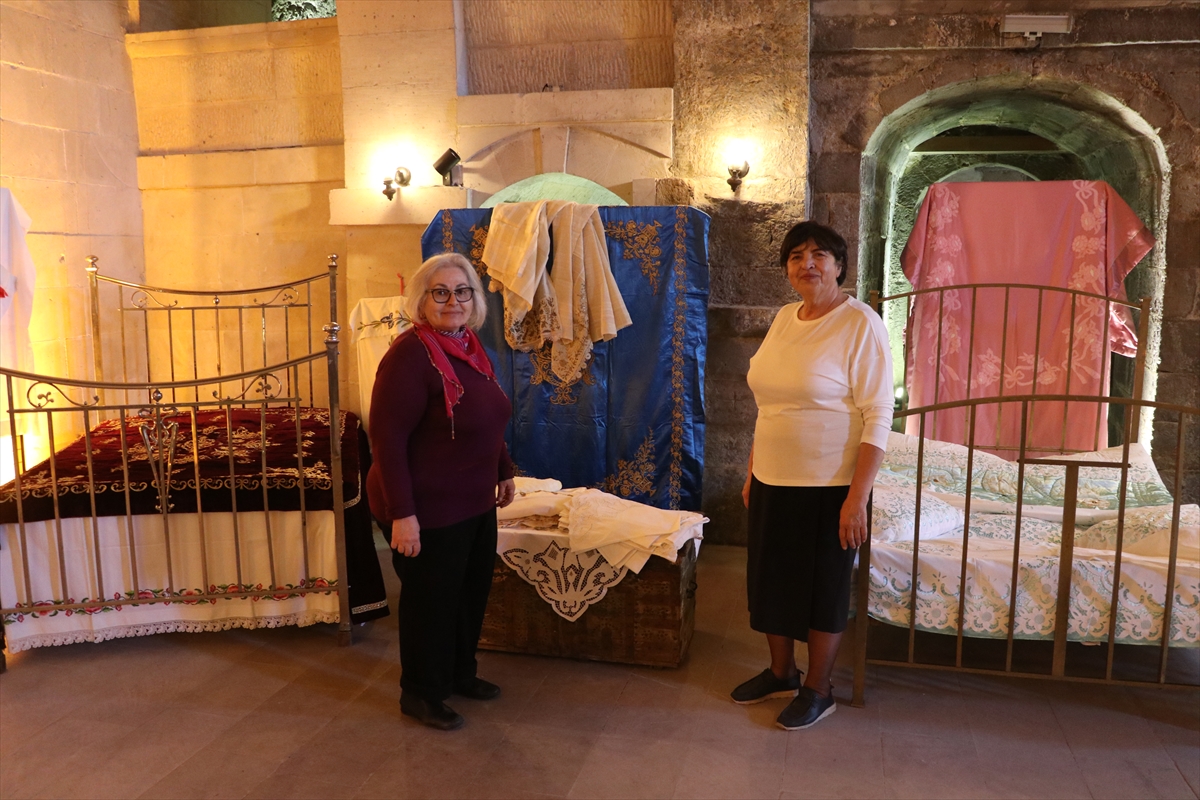 Kayseri'de 200 yıla kadar uzanan çeyizlerden sergi açıldı