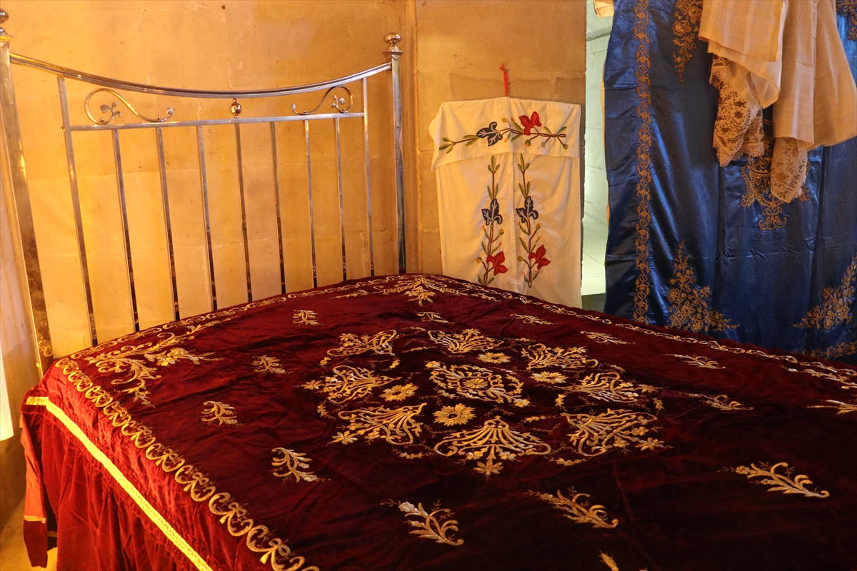 Kayseri'de 200 yıla kadar uzanan çeyizlerden sergi açıldı