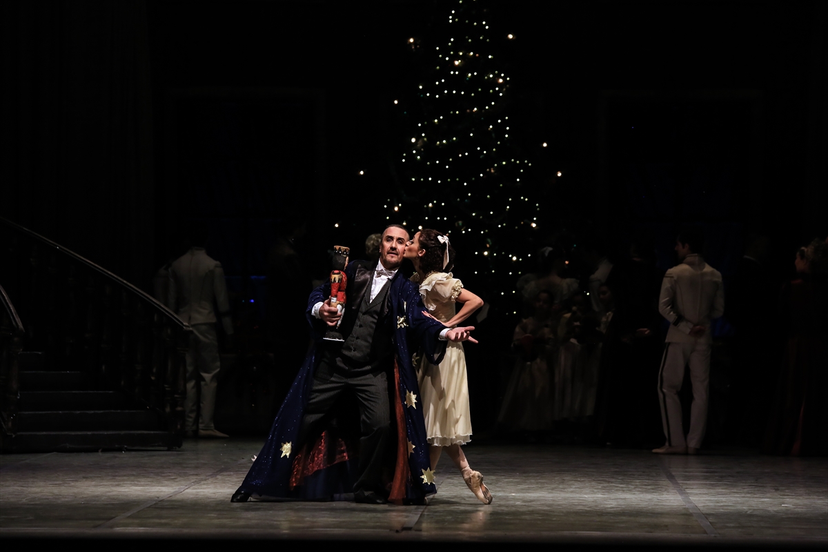Ankara Devlet Opera ve Balesi'nden ilgi çeken prova: "Fındıkkıran"