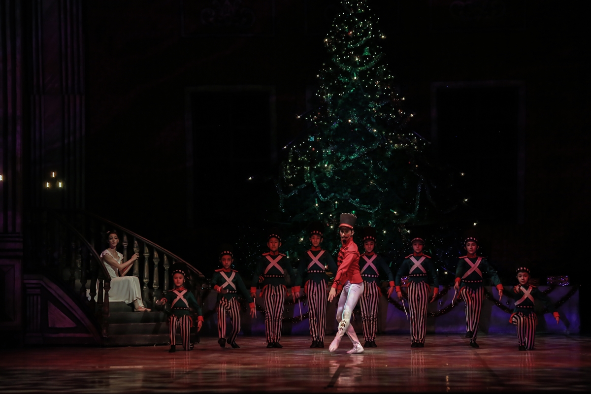 Ankara Devlet Opera ve Balesi'nden ilgi çeken prova: "Fındıkkıran"