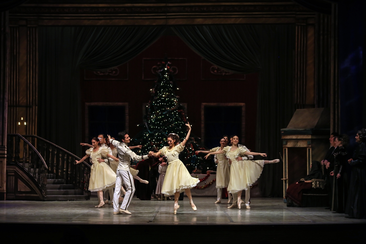 Ankara Devlet Opera ve Balesi'nden ilgi çeken prova: "Fındıkkıran"