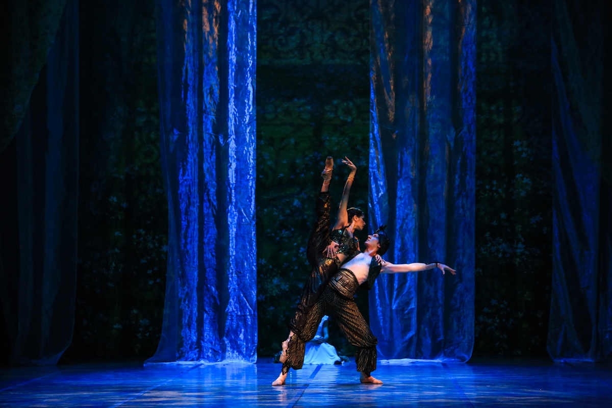 Ankara Devlet Opera ve Balesi'nden ilgi çeken prova: "Fındıkkıran"