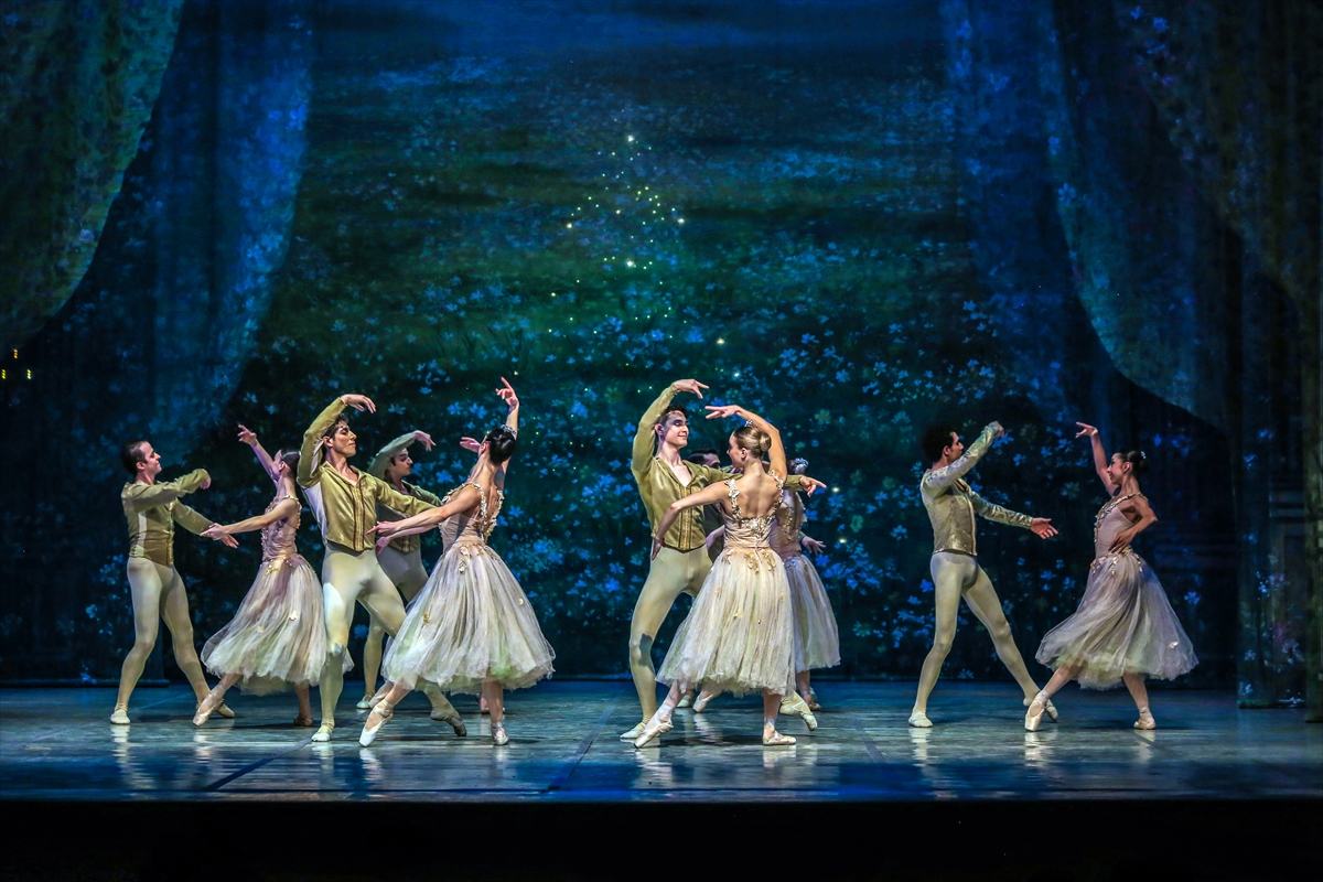 Ankara Devlet Opera ve Balesi'nden ilgi çeken prova: "Fındıkkıran"