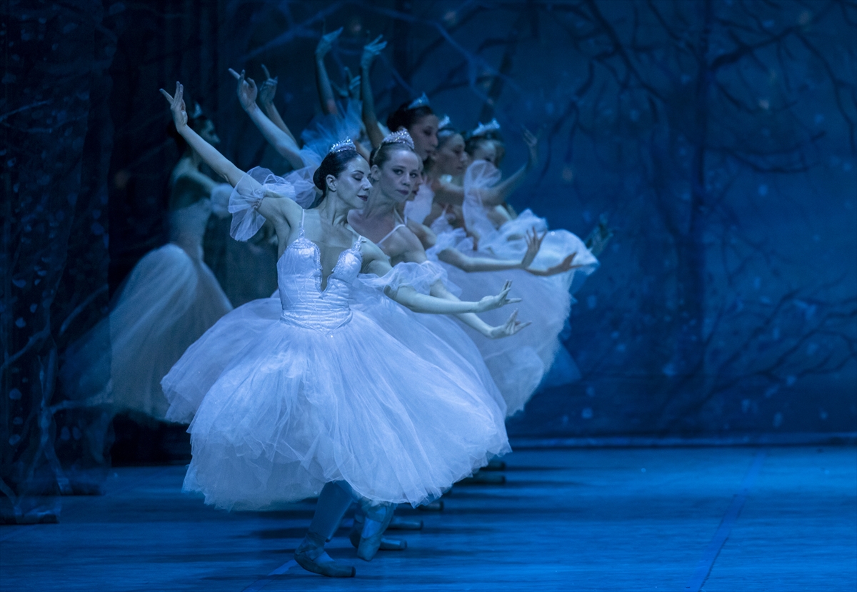 Ankara Devlet Opera ve Balesi'nden ilgi çeken prova: "Fındıkkıran"