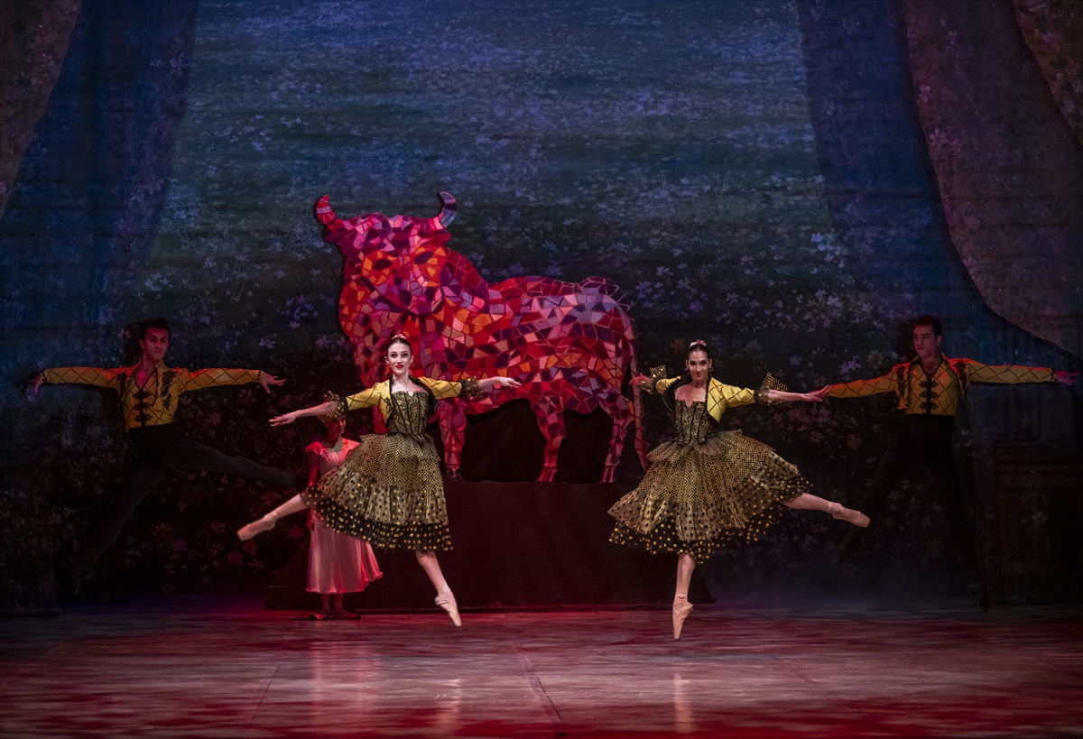 Ankara Devlet Opera ve Balesi'nden ilgi çeken prova: "Fındıkkıran"