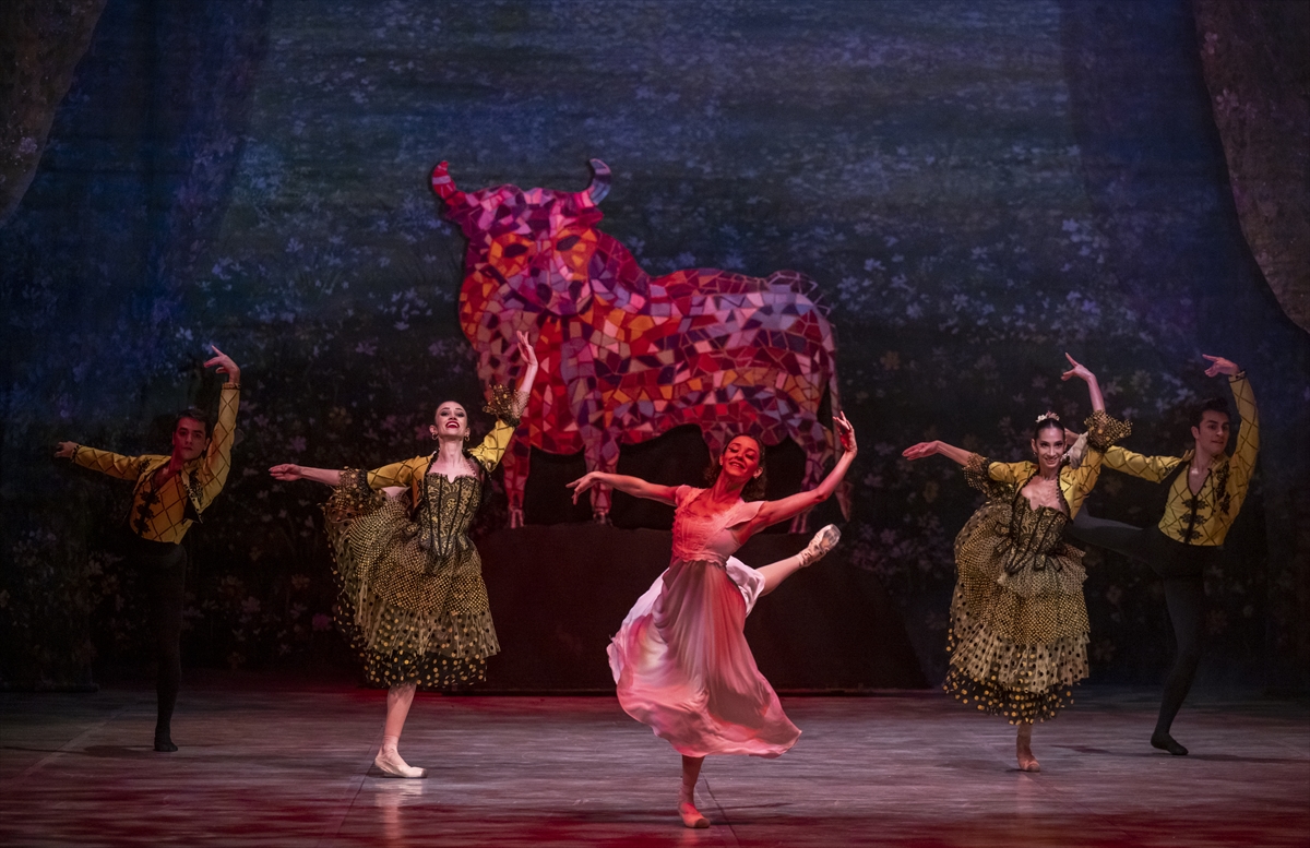 Ankara Devlet Opera ve Balesi'nden ilgi çeken prova: "Fındıkkıran"