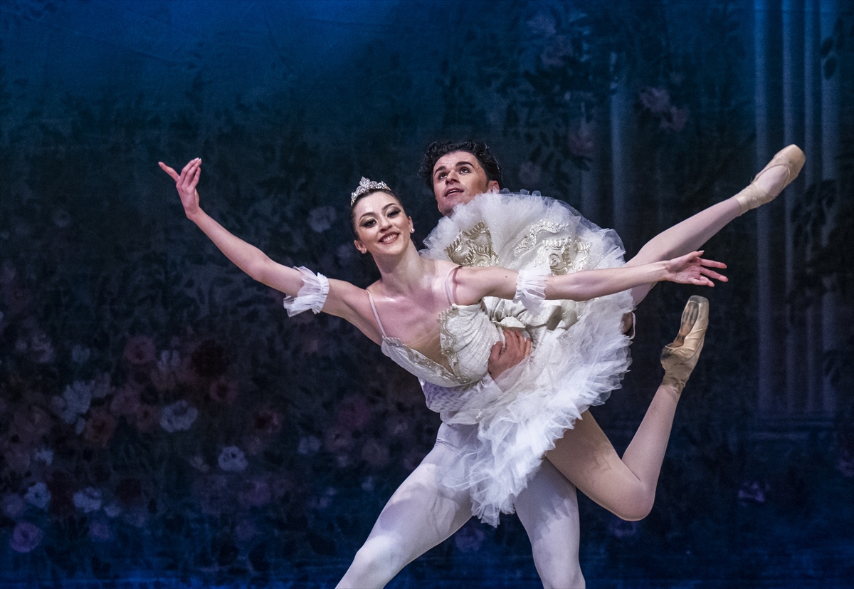 Ankara Devlet Opera ve Balesi'nden ilgi çeken prova: "Fındıkkıran"