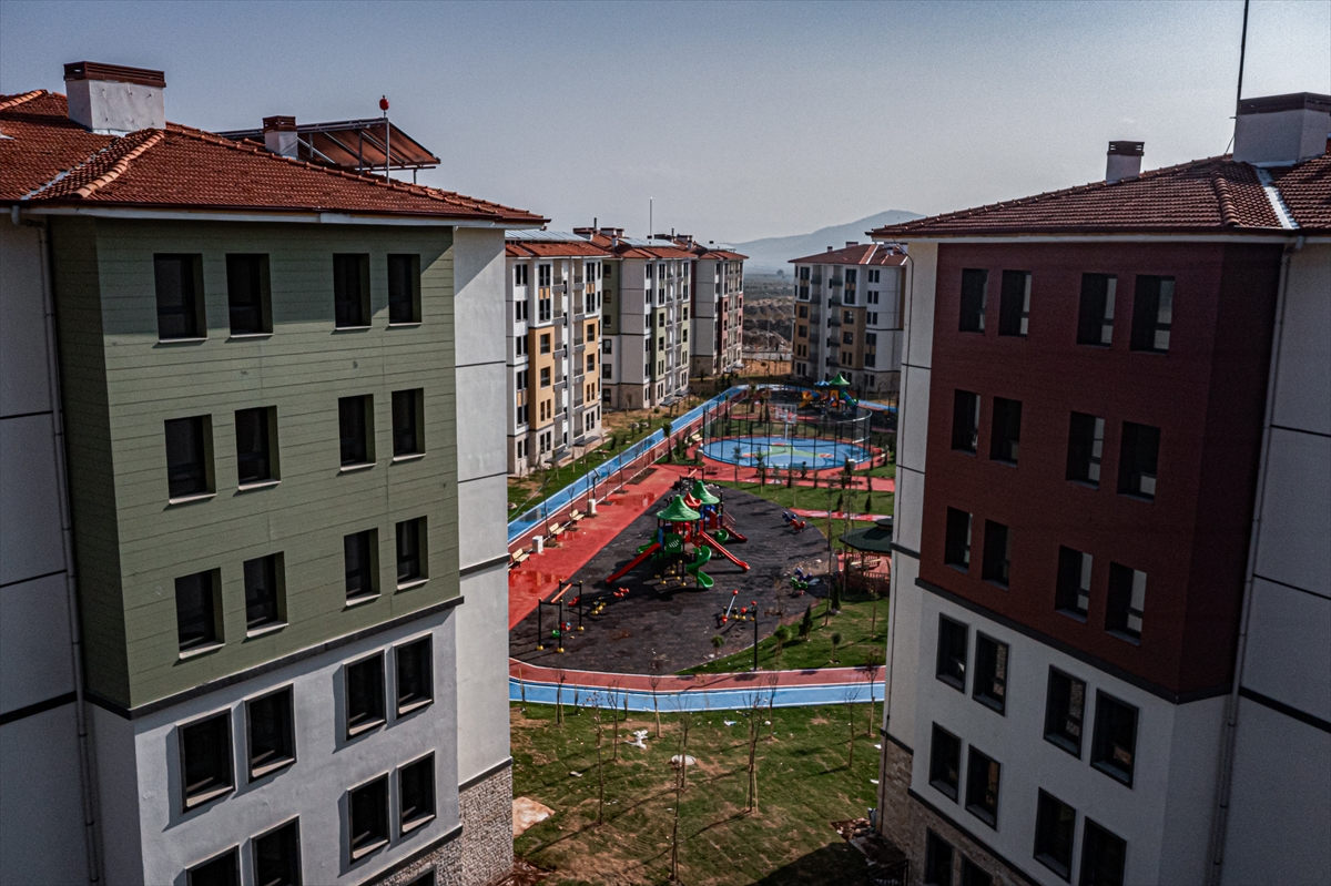 İslahiye'de enkazdan eser kalmadı: Depreme dayanıklı, dört dörtlük konutlar hazır!