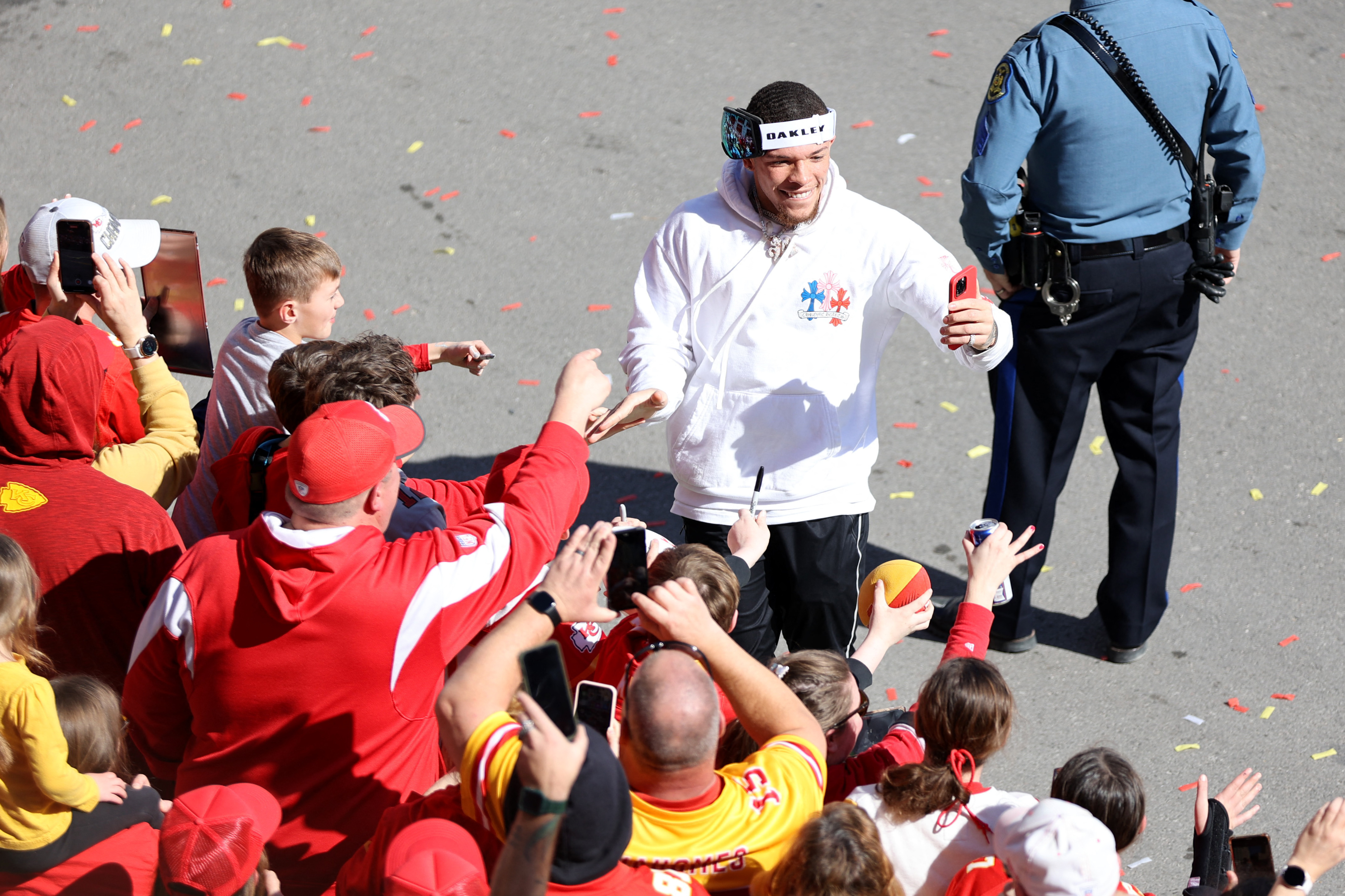 ABD’de geçit töreni sırasında yapılan silahlı saldırıdan kareler