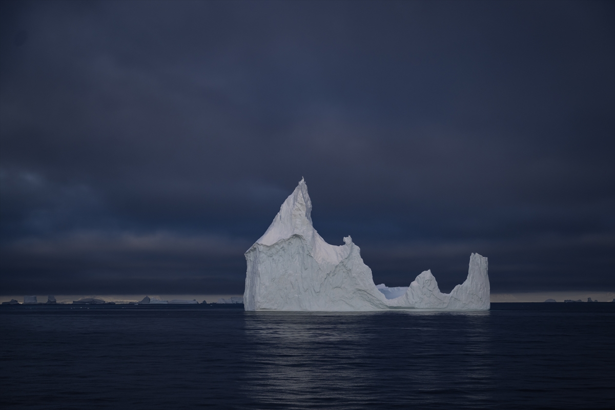 Türk bilim insanlarının yeni raporu: Antarktika'da Türkiye büyüklüğünde buz eridi