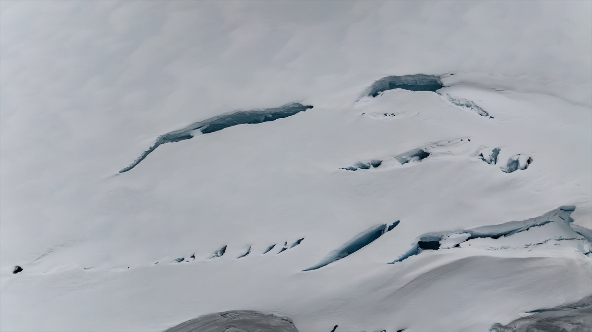 Türk bilim insanlarının yeni raporu: Antarktika'da Türkiye büyüklüğünde buz eridi