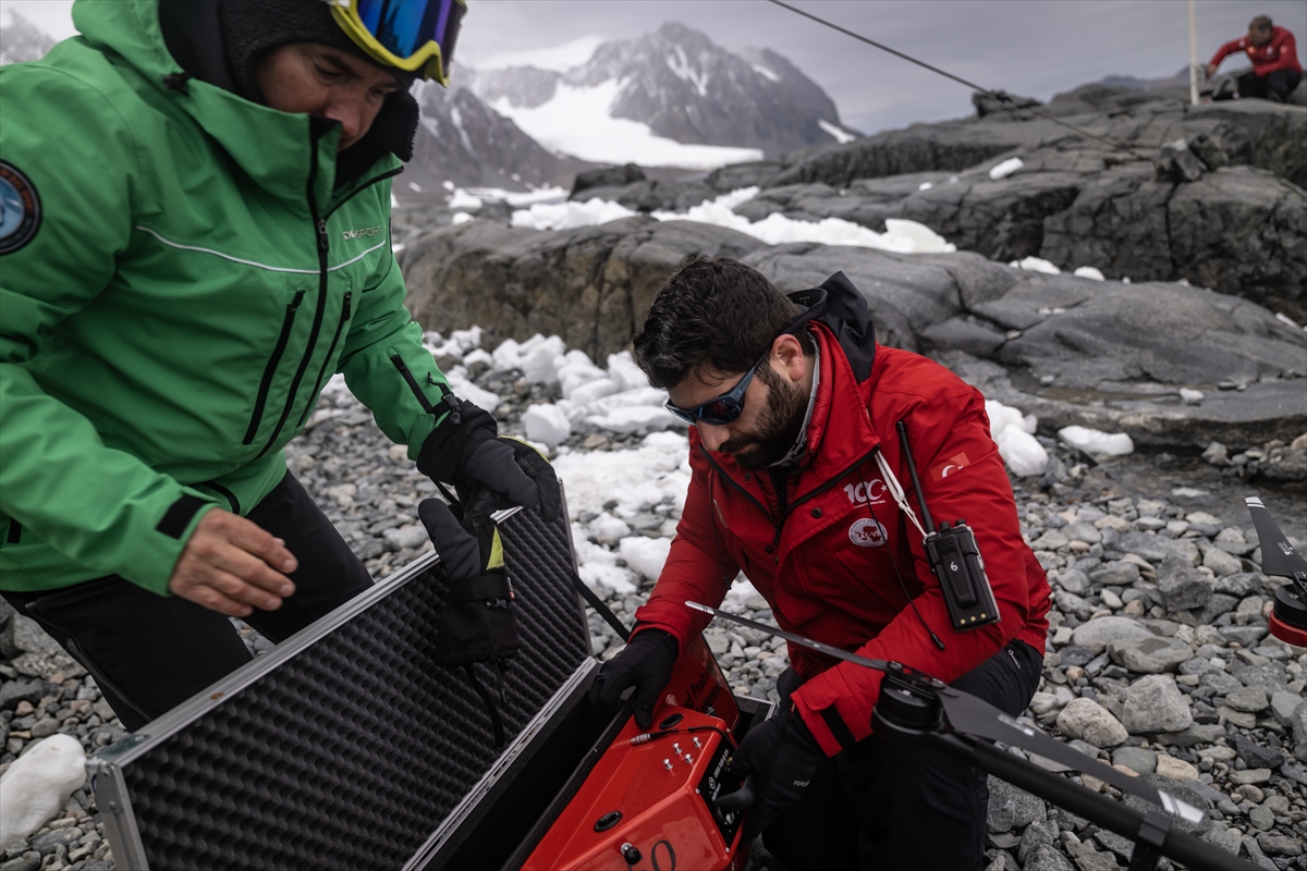 Türk bilim insanlarının yeni raporu: Antarktika'da Türkiye büyüklüğünde buz eridi