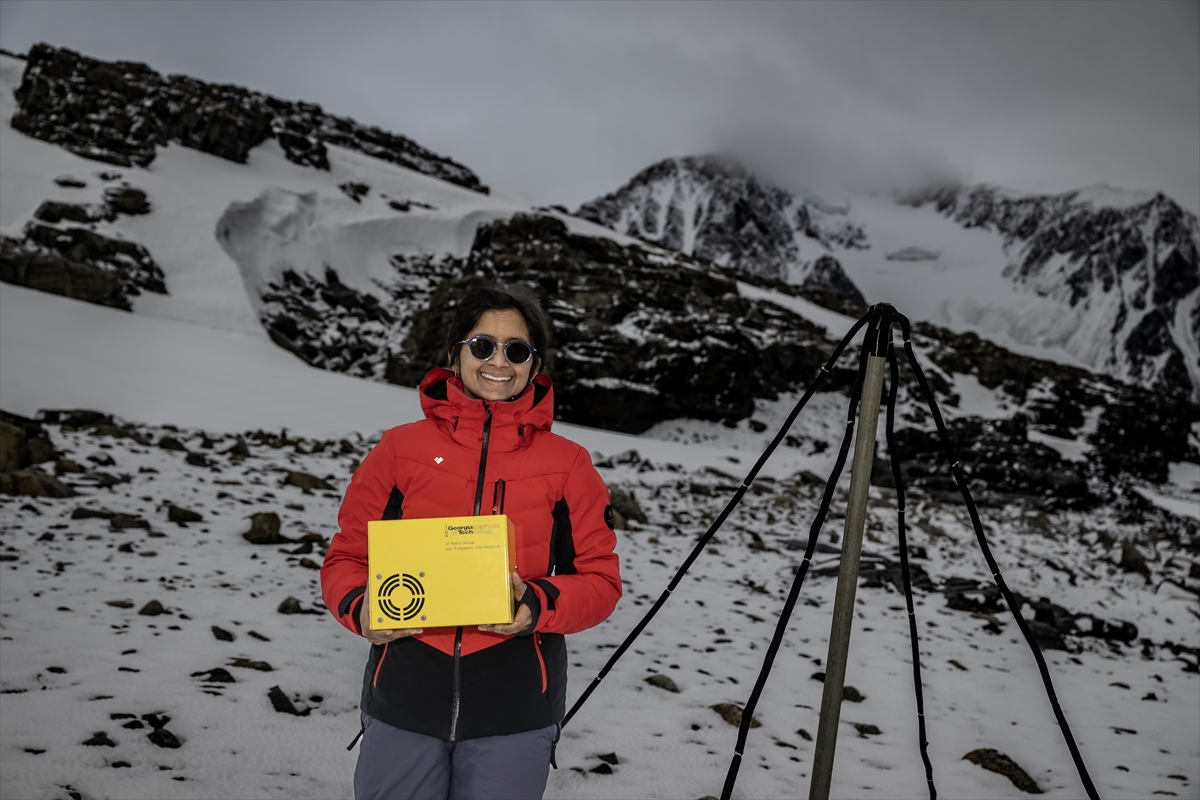 Türk bilim insanları, Antarktika'da dünyanın geleceği için 22 araştırma yaptı