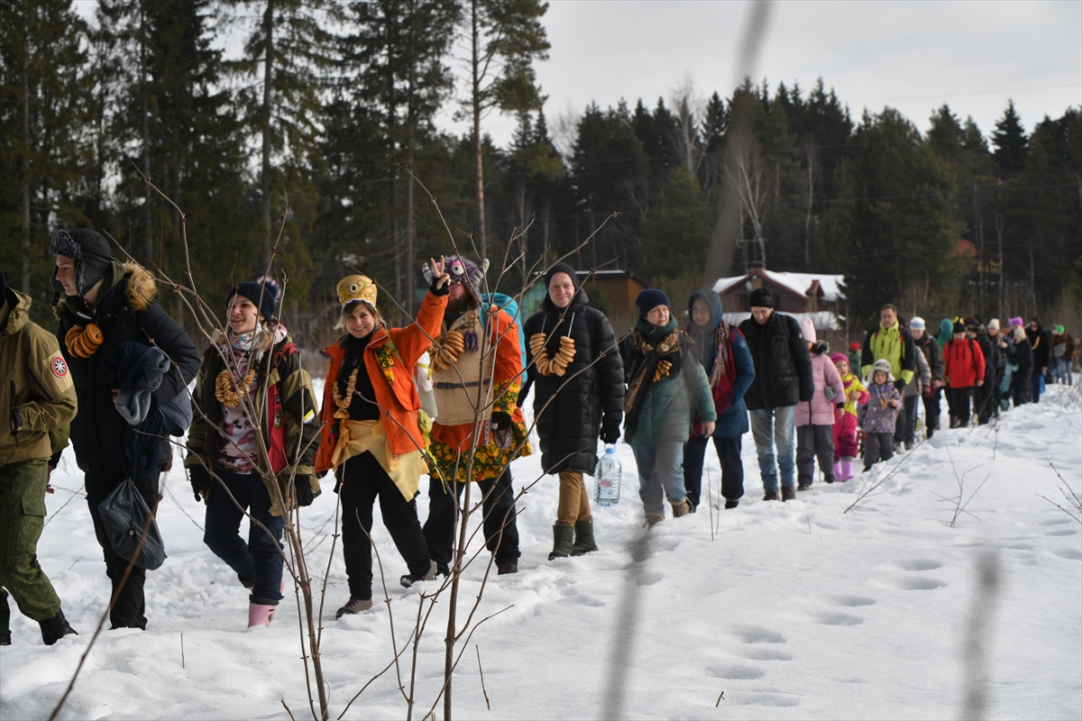 Rusya'da baharın müjdecisi Maslenitsa Festivali