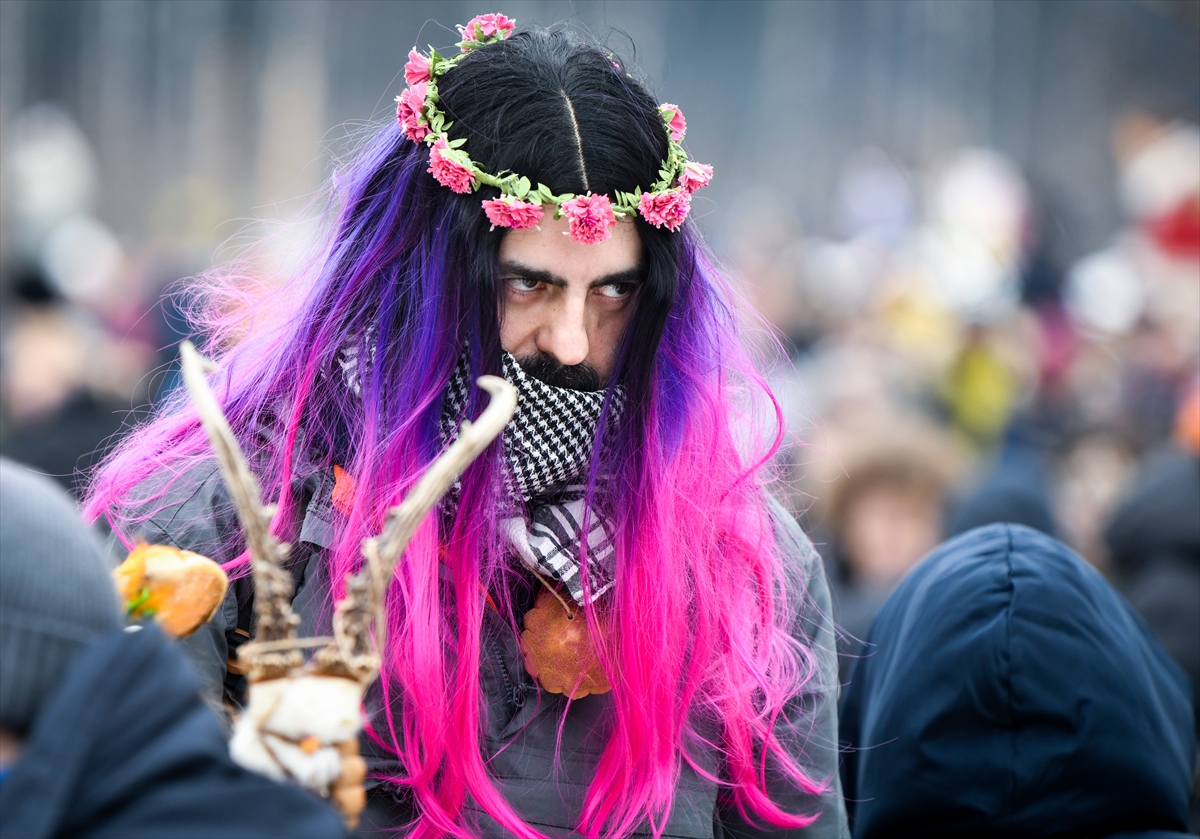 Rusya'da baharın müjdecisi Maslenitsa Festivali