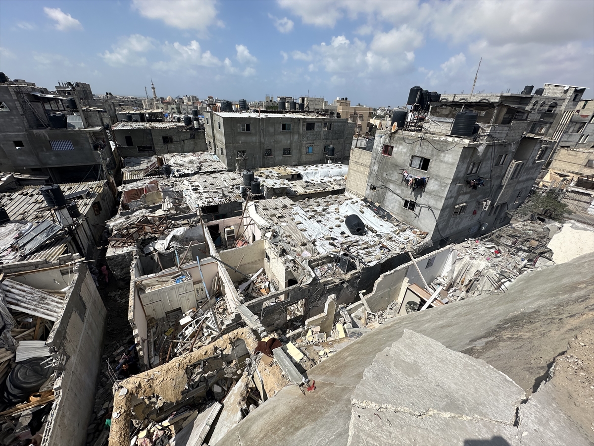 İsrail tüm tepkilere rağmen Gazzelilerin sığındığı Refah'ı vurdu