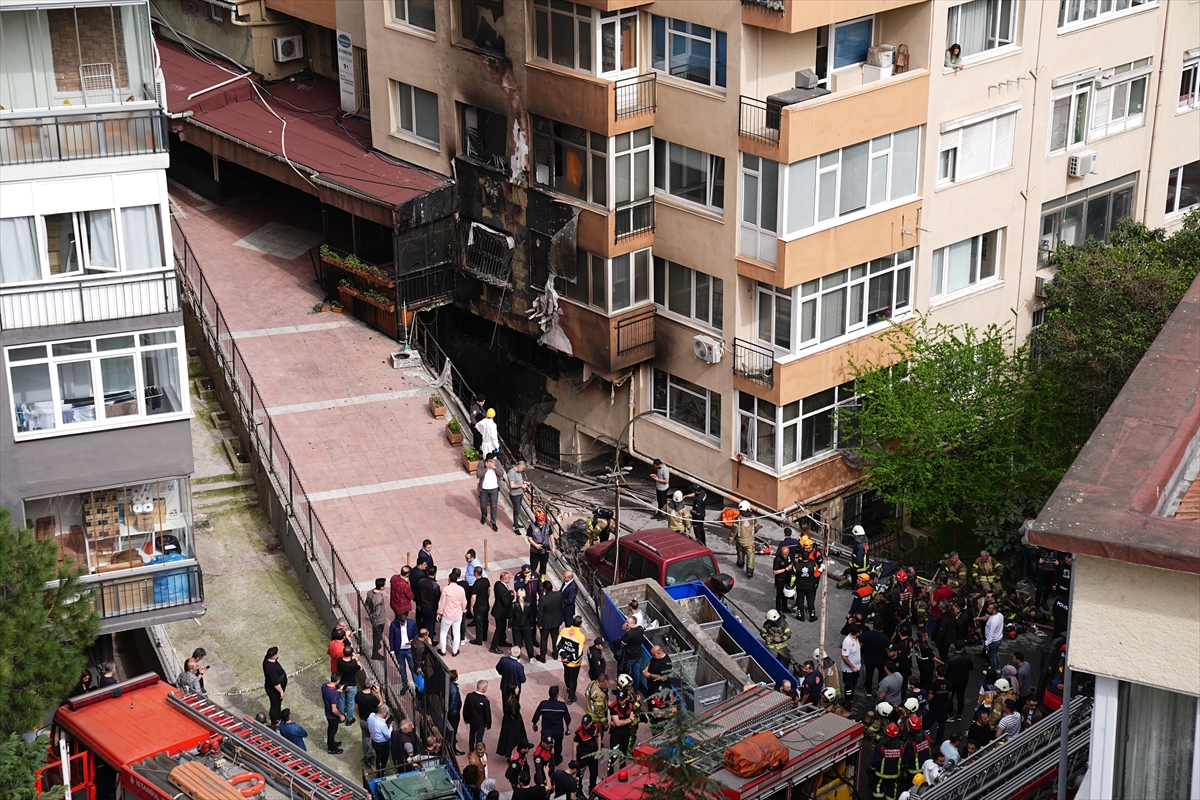 İstanbul'da yangın faciasından kareler