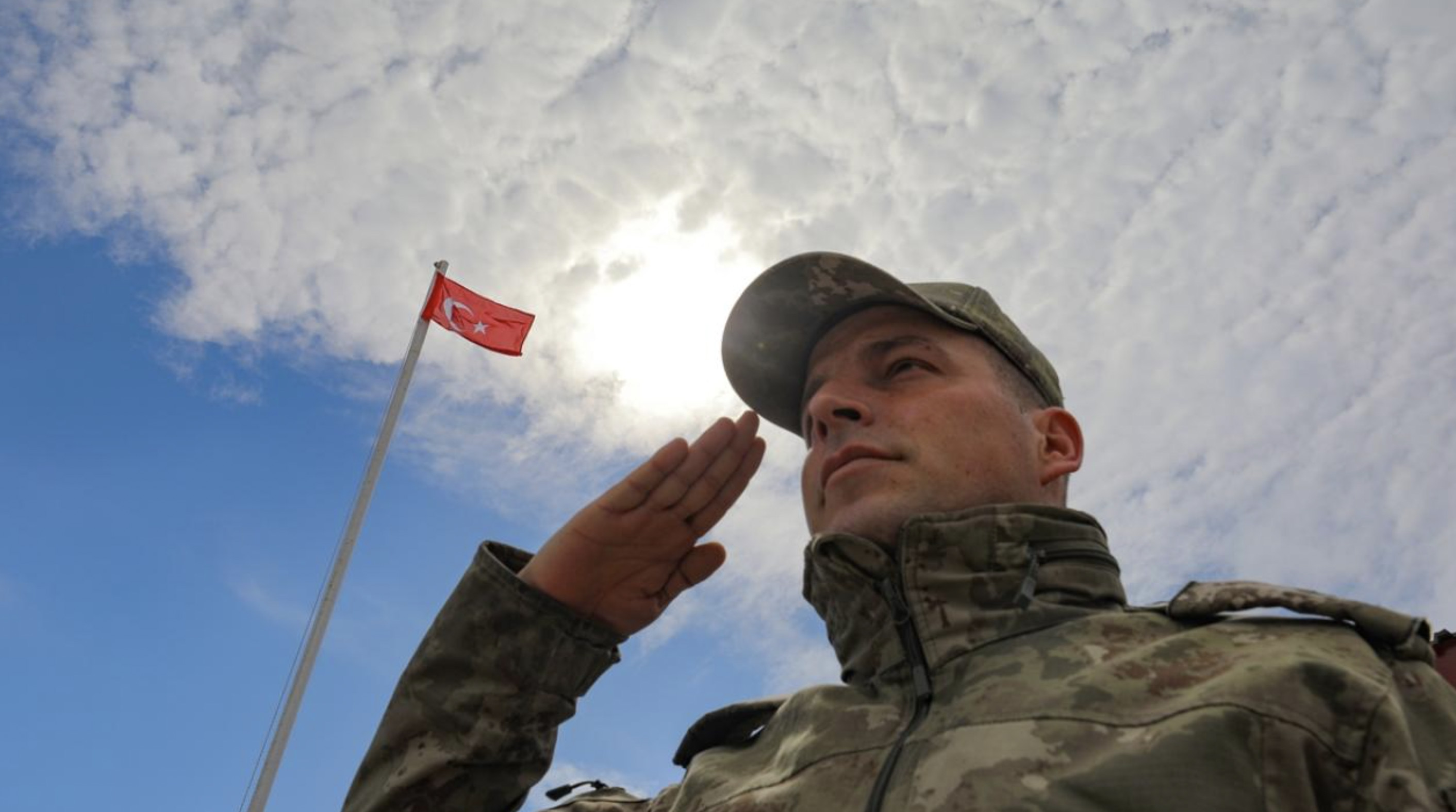 Mehmetçik, bayramı görev başında karşıladı