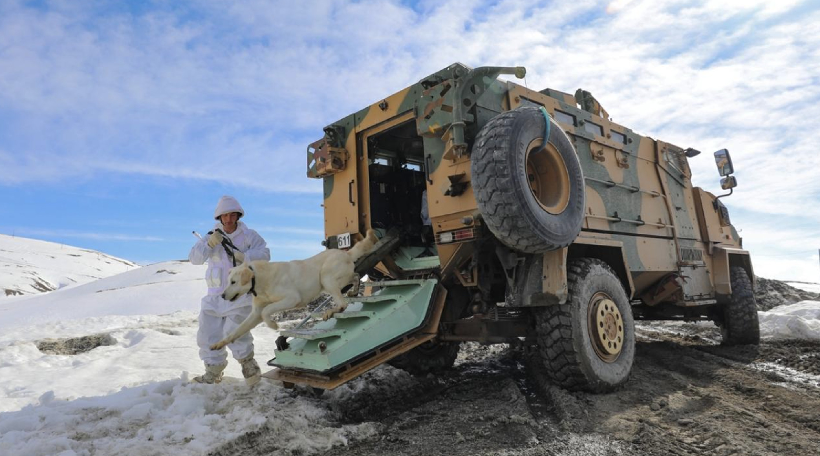 Mehmetçik, bayramı görev başında karşıladı
