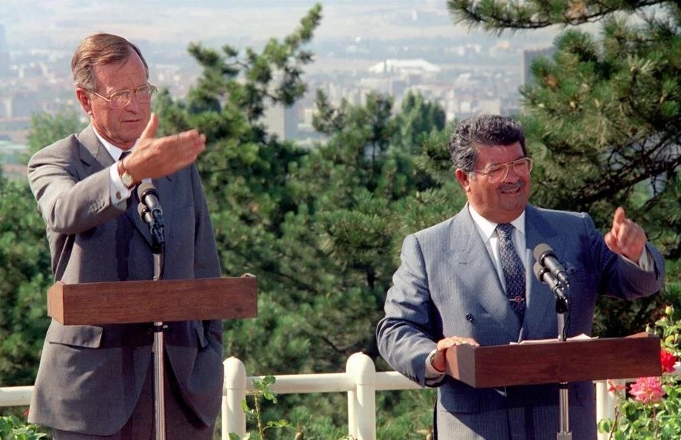 8. Cumhurbaşkanı Turgut Özal'ın ölümünün 31. yılı