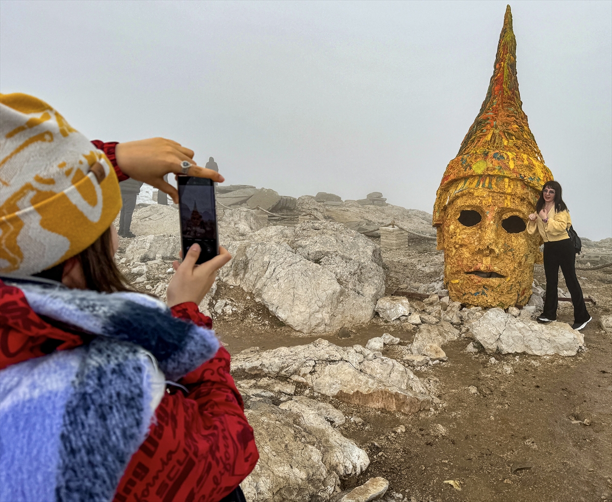 Adıyaman'da turizm sezonu açıldı: Nemrut Dağı ziyaretçilerini ağırladı