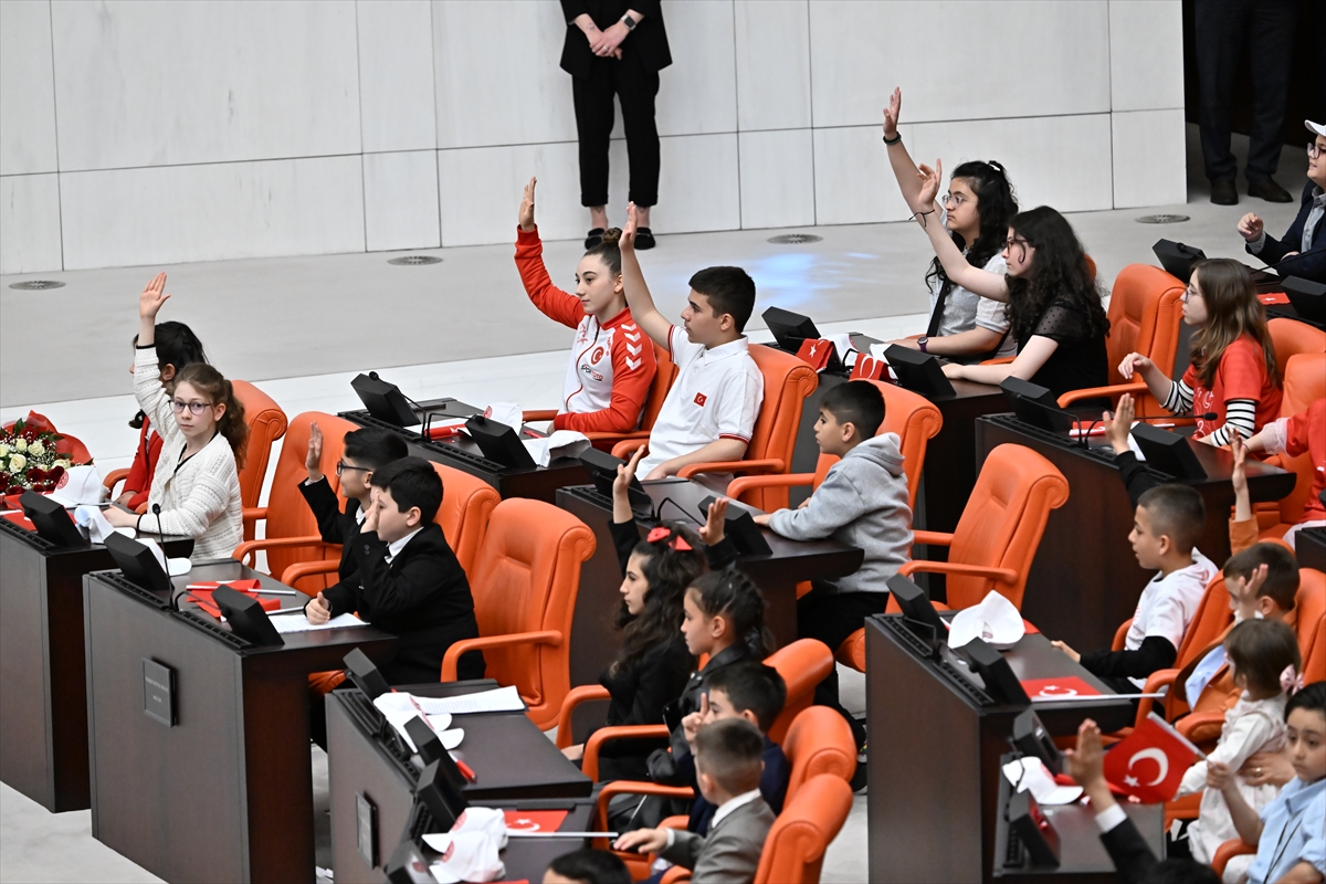 TBMM'de 23 Nisan'a özel çocuk özel oturumu