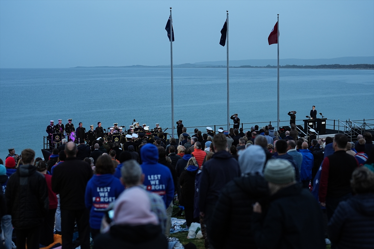 Çanakkale'de, Anzak Koyu'nda 'Şafak Ayini' yapıldı