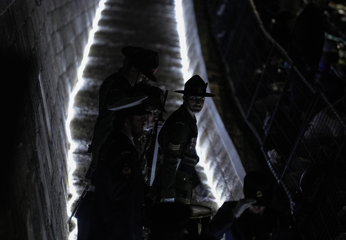 Çanakkale'de, Anzak Koyu'nda 'Şafak Ayini' yapıldı