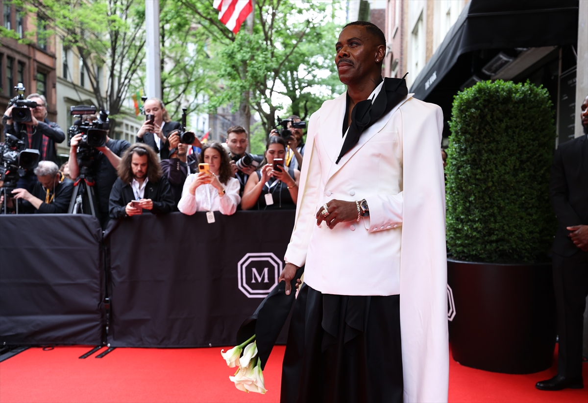 Met Gala 2024'te birbirinden ünlü isimler şıklık yarışına girdi