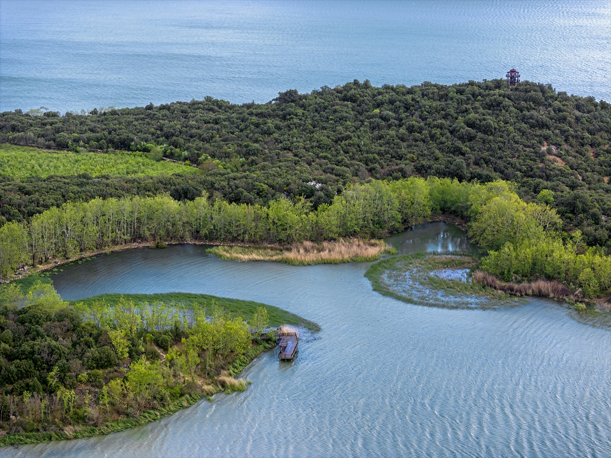 Isparta'da yeşile büründü: Kovada gölü eşsiz manzarasıyla büyülüyor