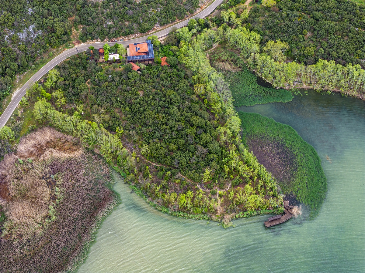 Isparta'da yeşile büründü: Kovada gölü eşsiz manzarasıyla büyülüyor