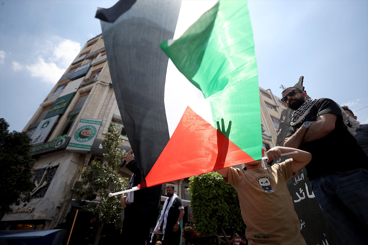 Ramallah'ta Nekbe'nin 76. yıl dönümü anması
