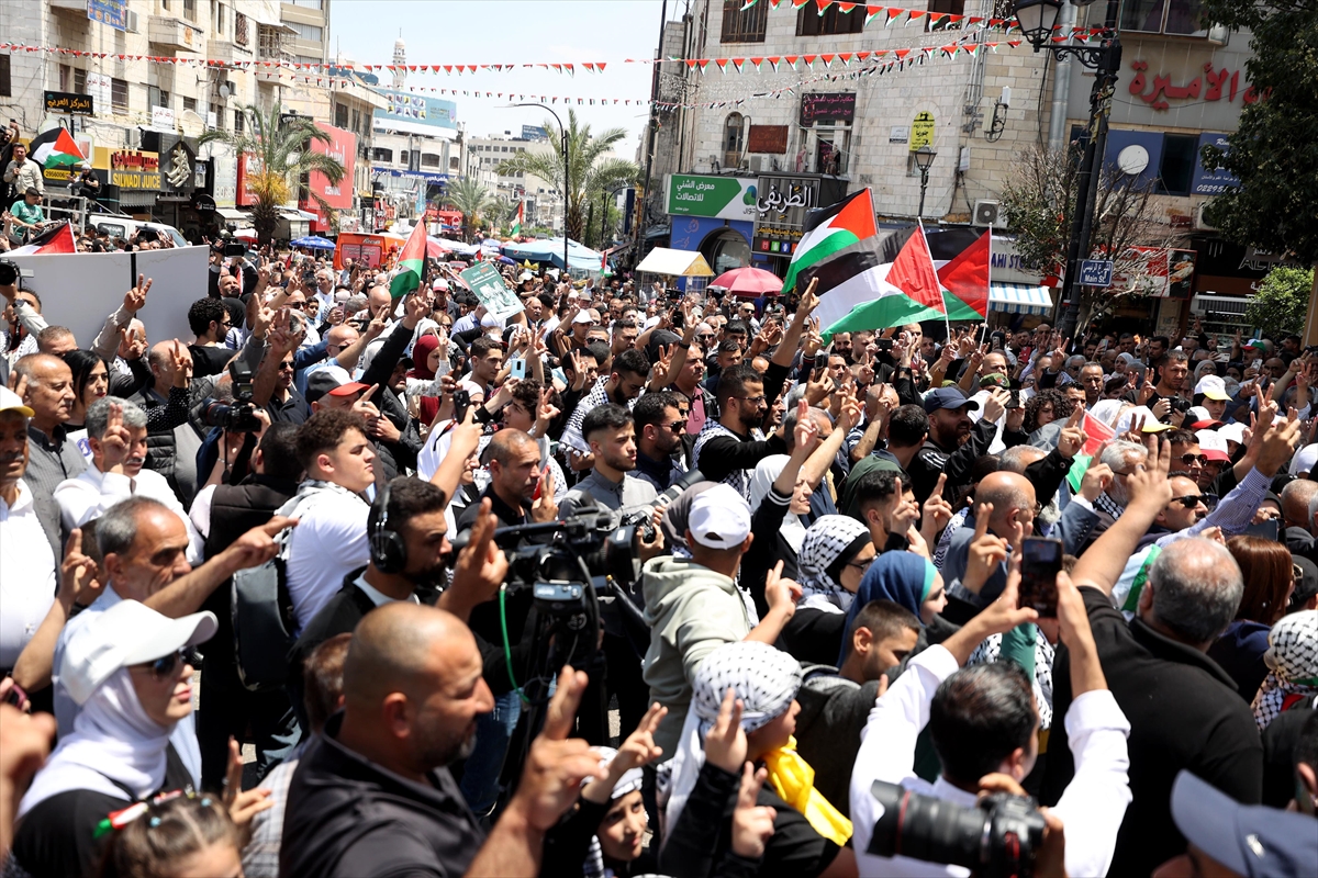 Ramallah'ta Nekbe'nin 76. yıl dönümü anması