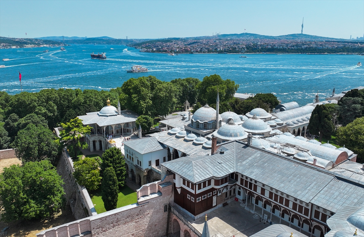 Topkapı Sarayı'nda Cariyeler Taşlığı ve Kuşhane Mutfağı ziyarete açıldı