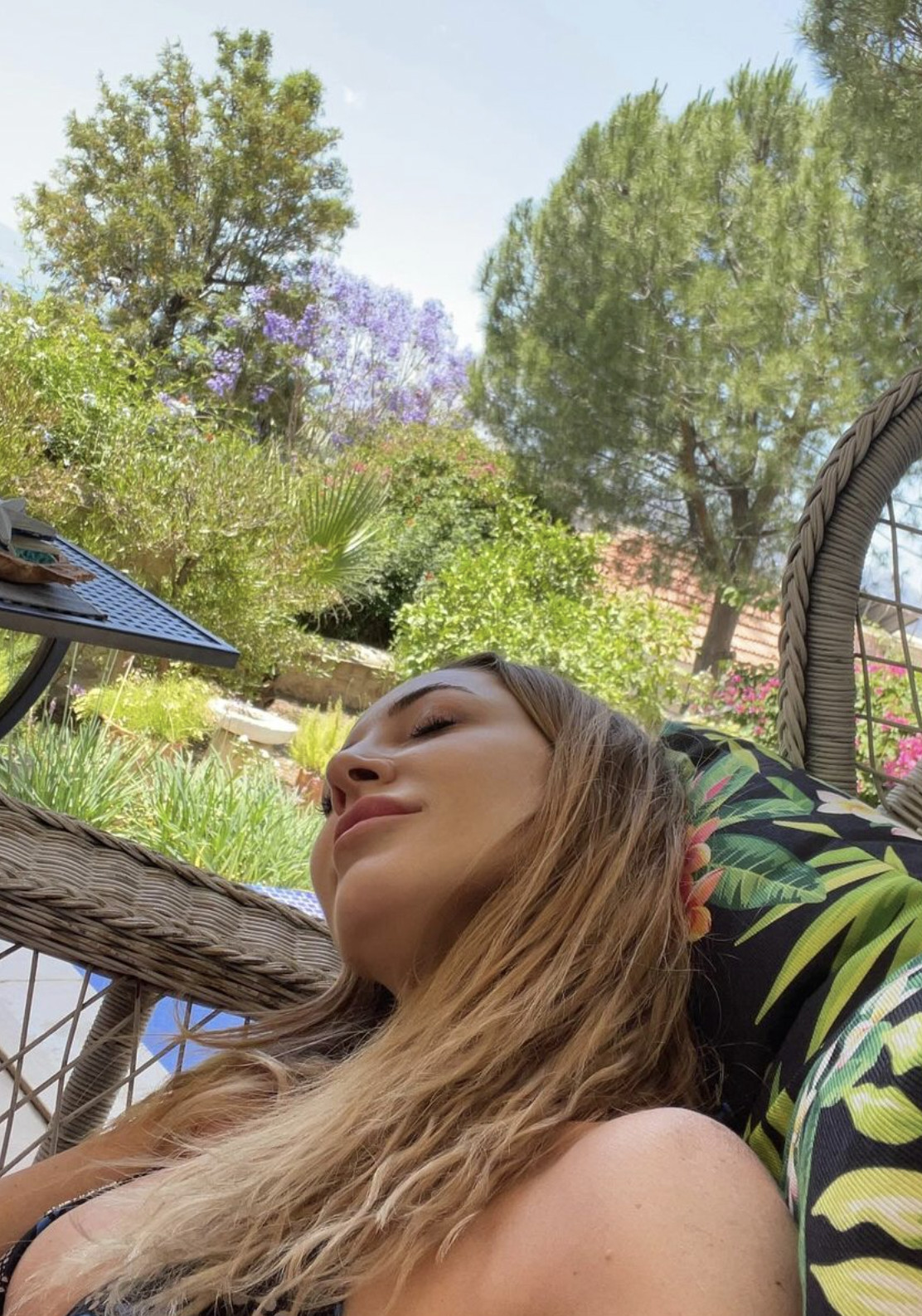 Yaz geldi, ünlüler sezonu açtı