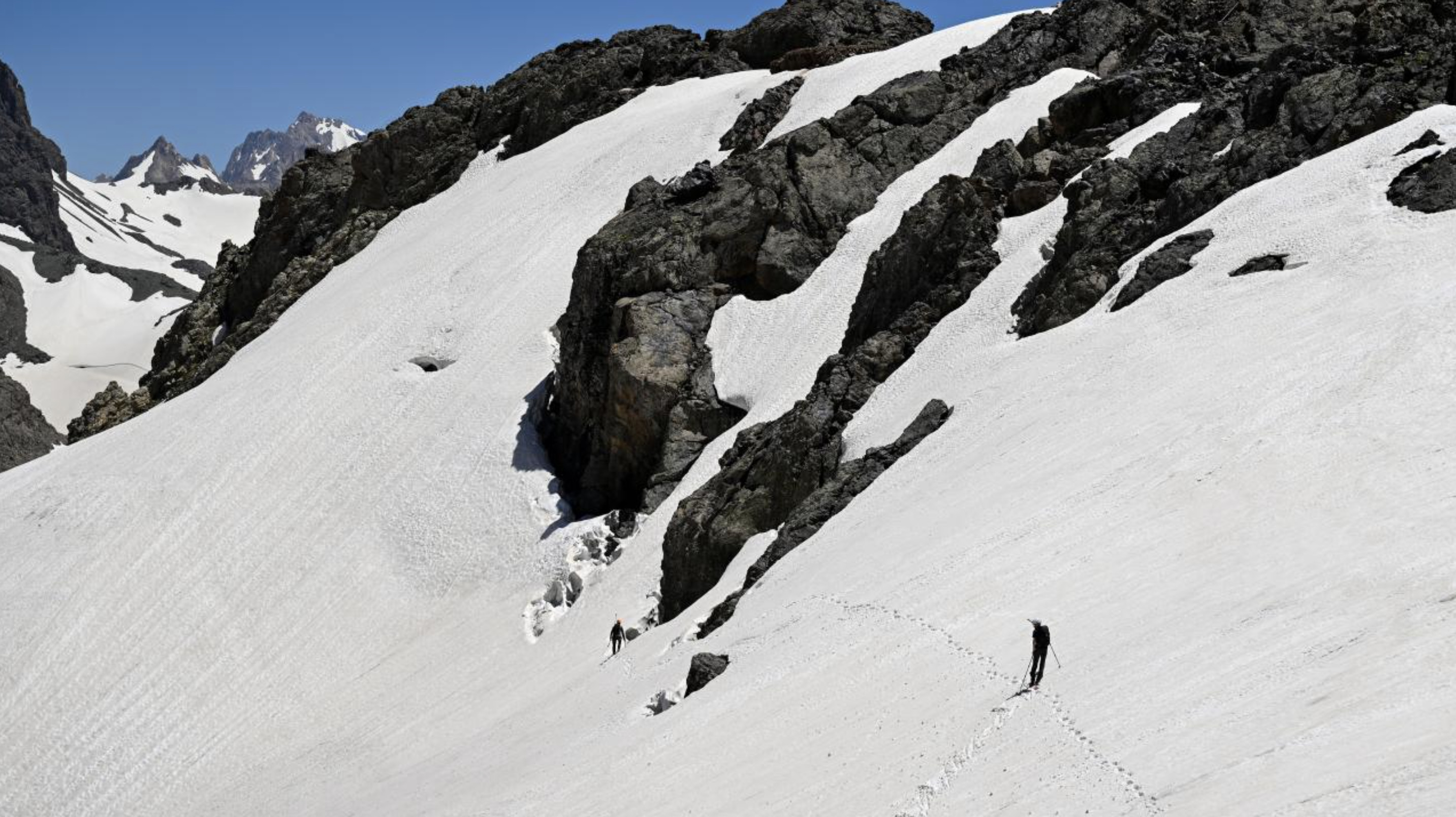 Hakkari'de adrenalin tutkunları karın keyfini çıkardı