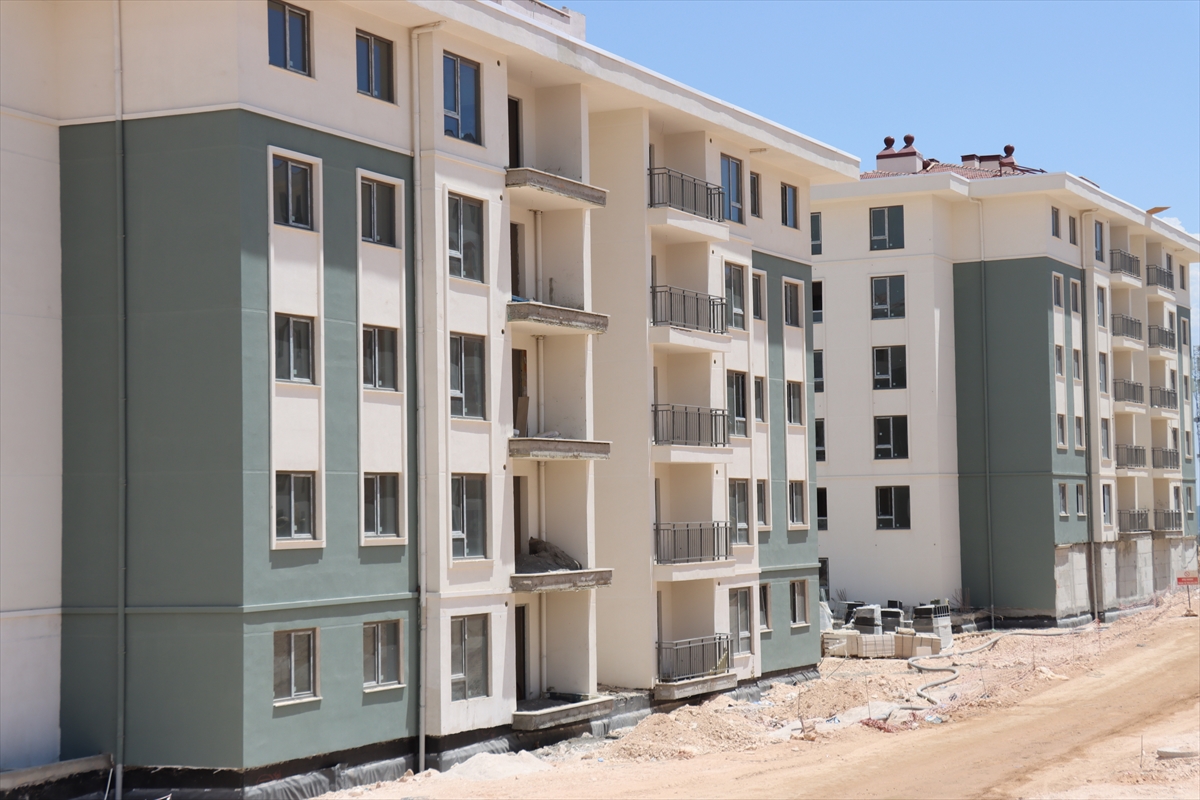 Adıyaman'da deprem konutları yükseliyor