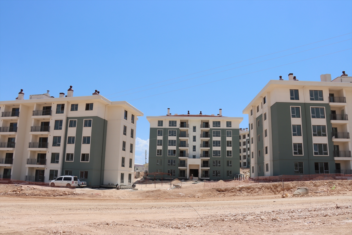 Adıyaman'da deprem konutları yükseliyor