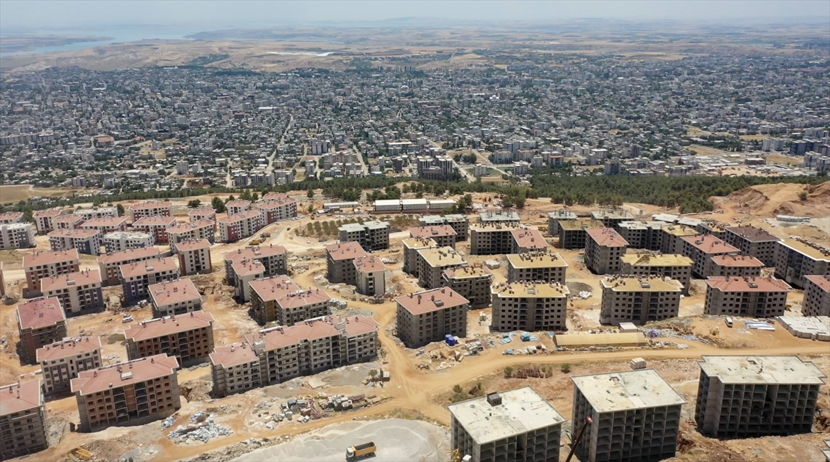 Adıyaman'da deprem konutları yükseliyor